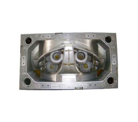 Injection molds for the automotive industry